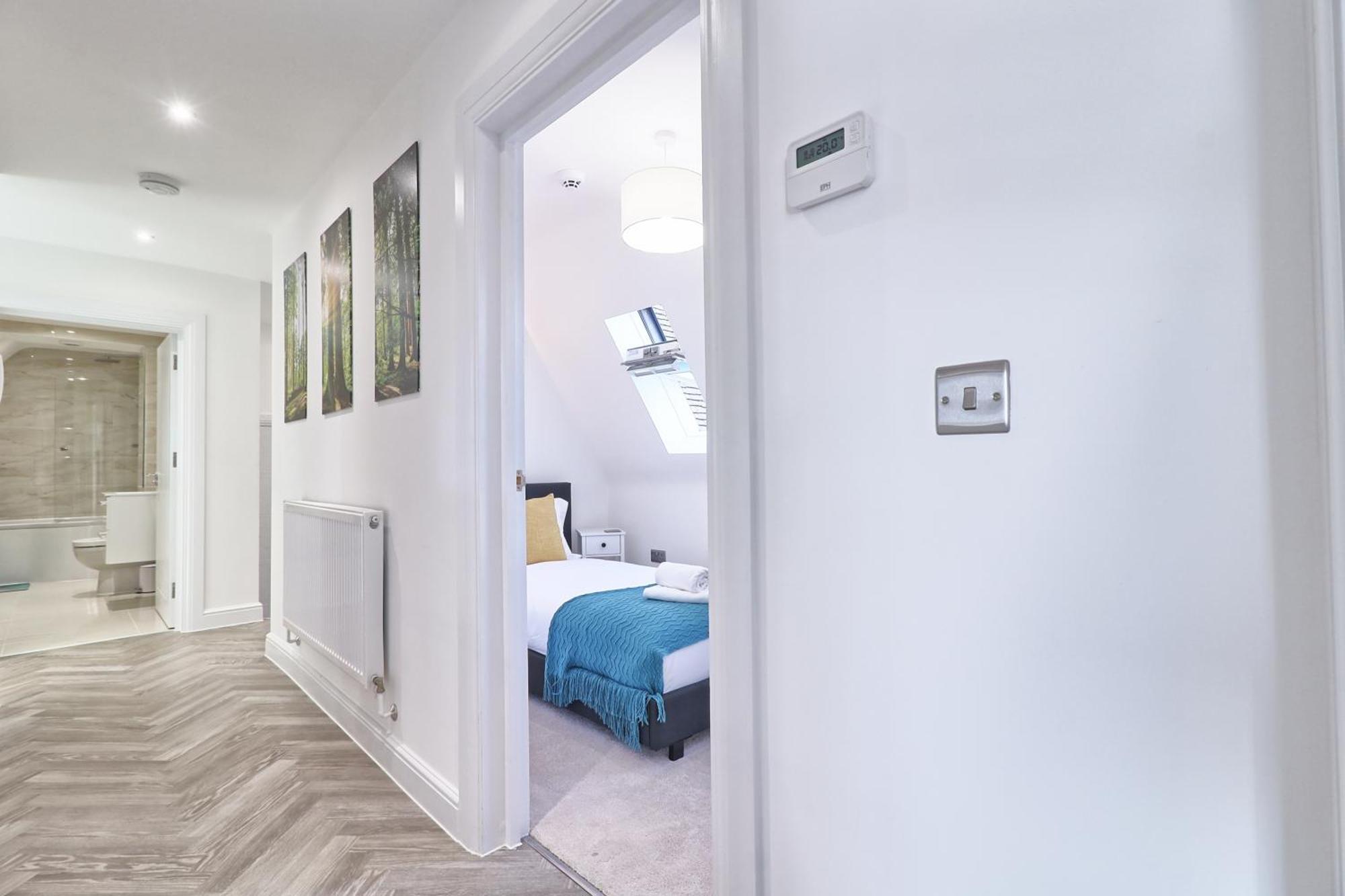 Writtle Massive 4 Bedroom Apartment With Parking In Gorgeous Countryside Location & Short Drive To Chelmsford City Centre Contractors Welcome Екстериор снимка