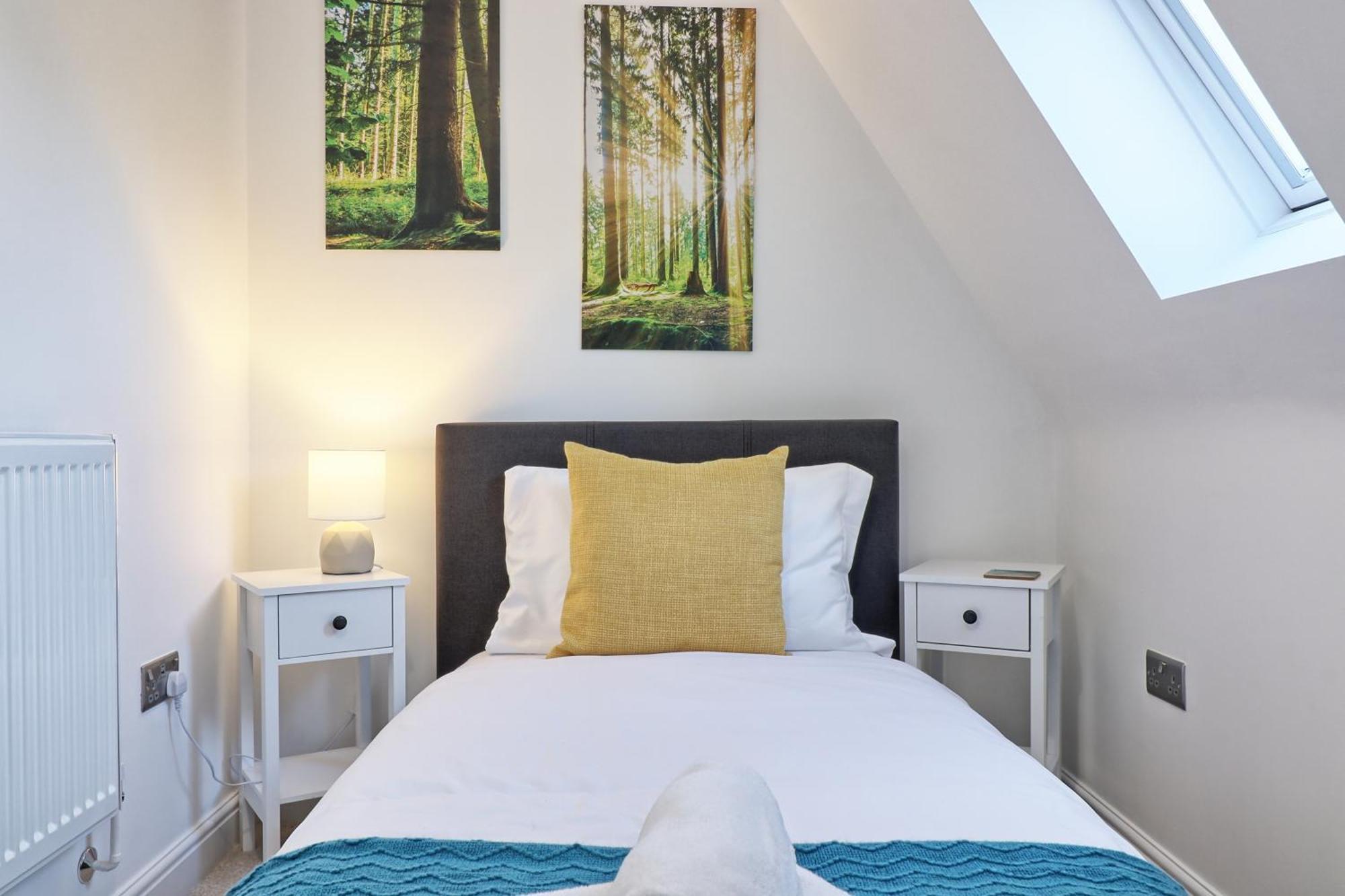 Writtle Massive 4 Bedroom Apartment With Parking In Gorgeous Countryside Location & Short Drive To Chelmsford City Centre Contractors Welcome Екстериор снимка