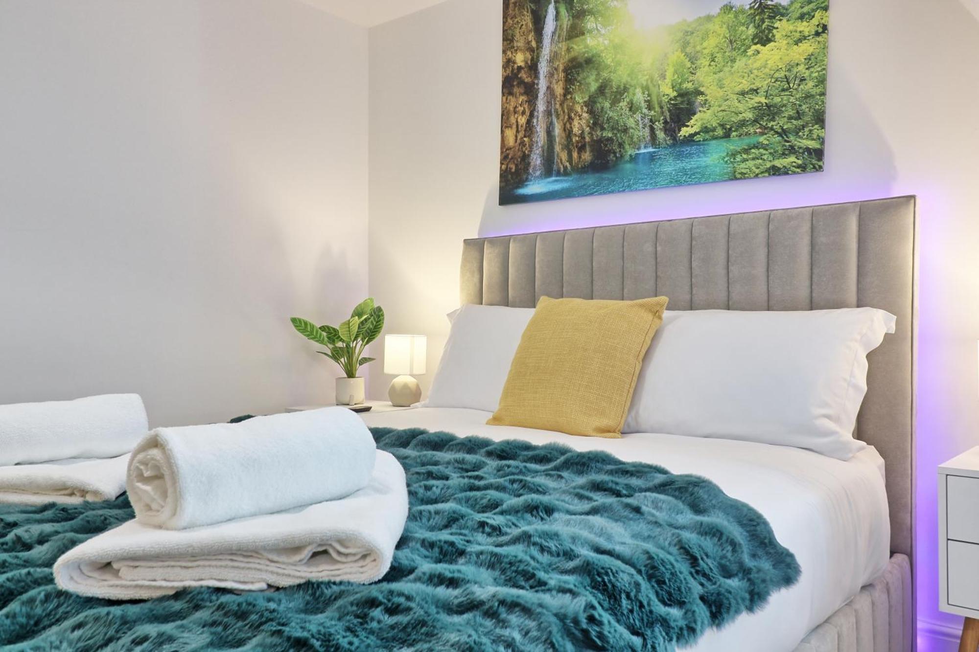 Writtle Massive 4 Bedroom Apartment With Parking In Gorgeous Countryside Location & Short Drive To Chelmsford City Centre Contractors Welcome Екстериор снимка