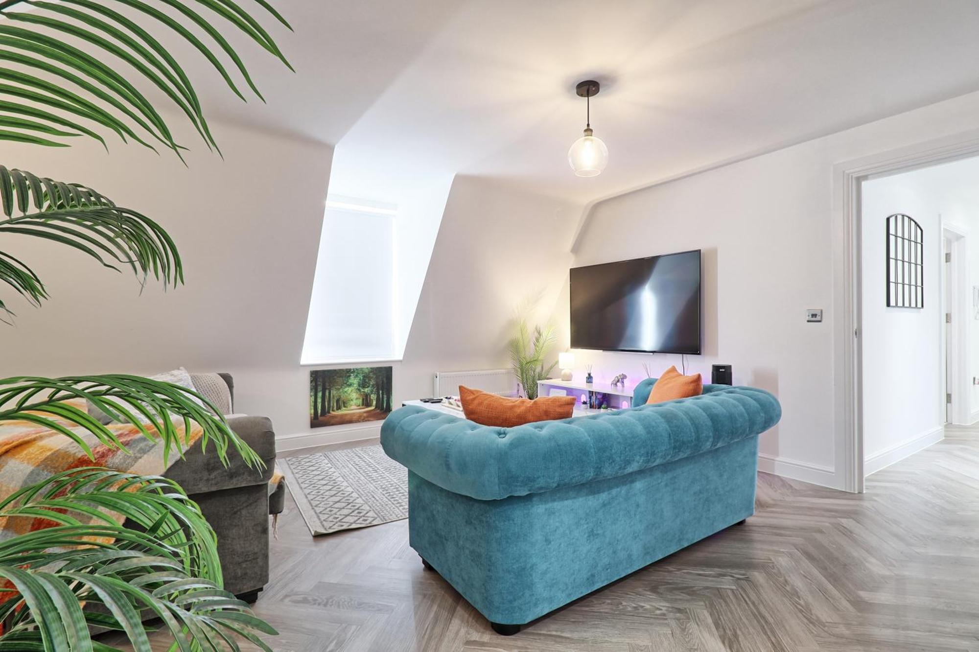 Writtle Massive 4 Bedroom Apartment With Parking In Gorgeous Countryside Location & Short Drive To Chelmsford City Centre Contractors Welcome Екстериор снимка