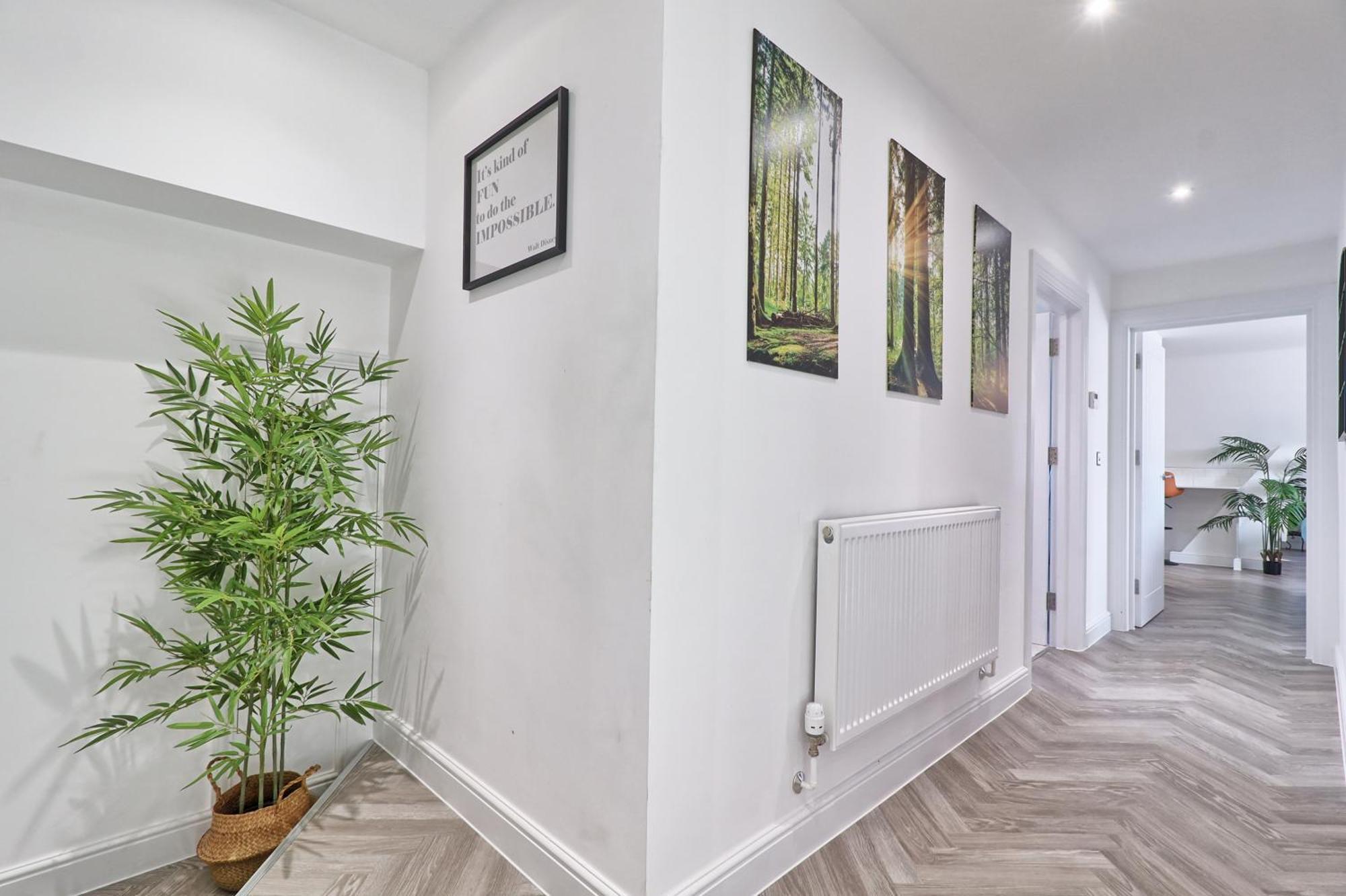 Writtle Massive 4 Bedroom Apartment With Parking In Gorgeous Countryside Location & Short Drive To Chelmsford City Centre Contractors Welcome Екстериор снимка