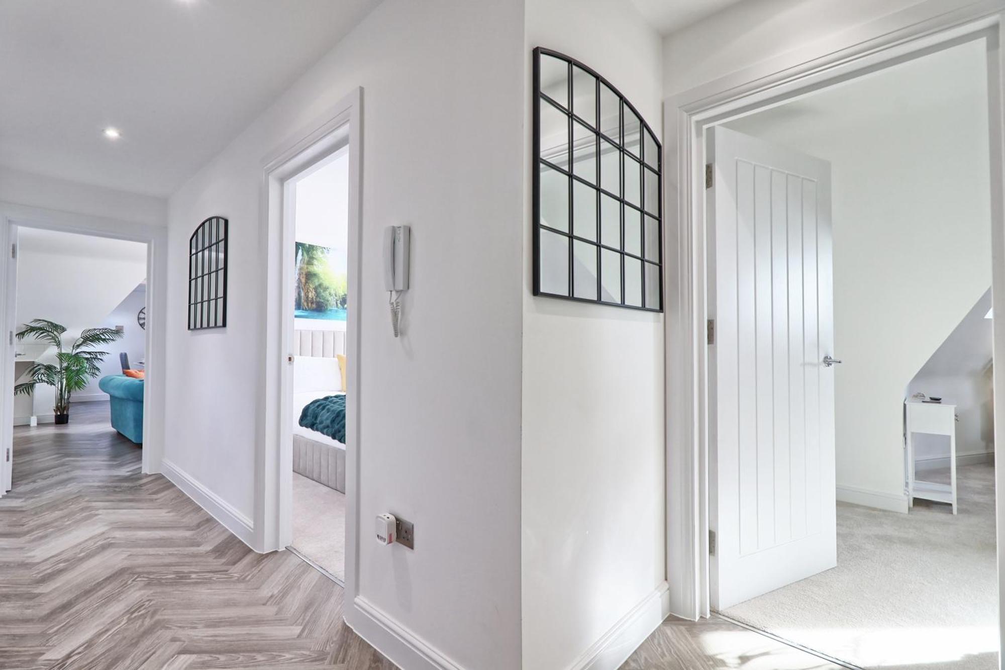 Writtle Massive 4 Bedroom Apartment With Parking In Gorgeous Countryside Location & Short Drive To Chelmsford City Centre Contractors Welcome Екстериор снимка